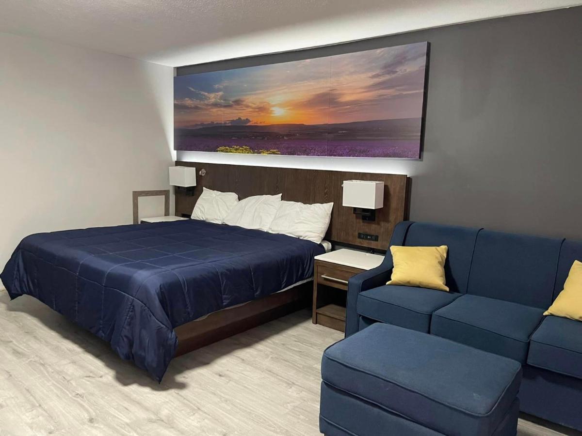 Luxor Inn & Suites, A Travelodge By Wyndham 엘킨스 외부 사진